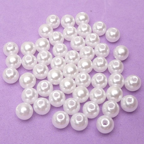 5g / 50ks Plastové perle 6mm bílá
